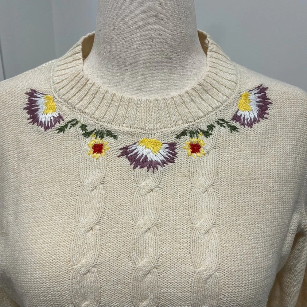 Floral Embroidered Cream Lightweight Knit Sweater, Women's Size Small - Picture 6 of 10